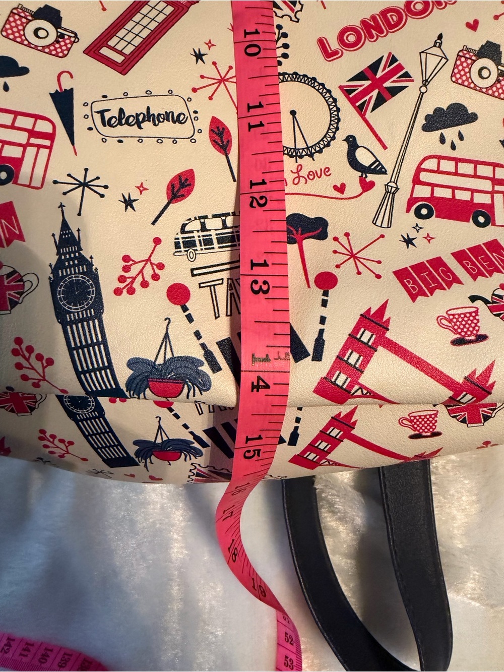 London Print Backpack - Cream with Red & Navy Icons - Picture 7 of 7